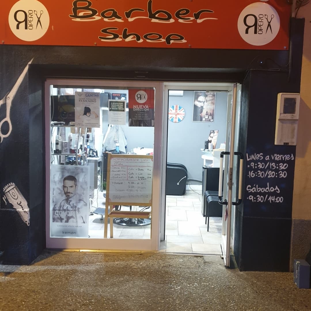 Historia Ropero Barber Shop: El inicio - escena 3
