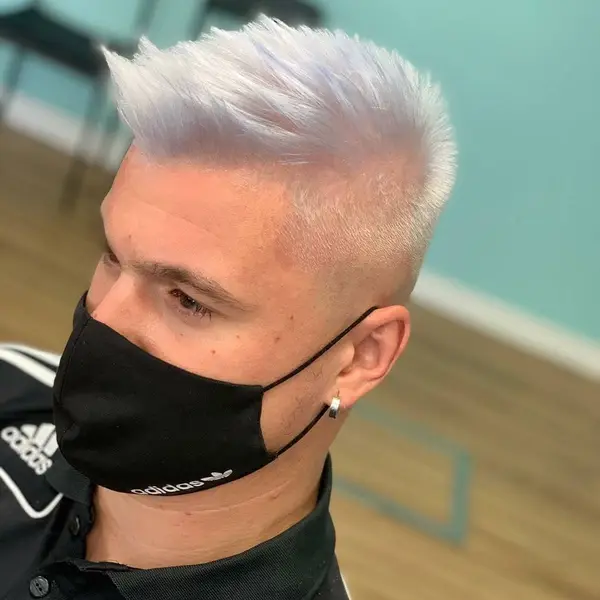 Corte fade moderno