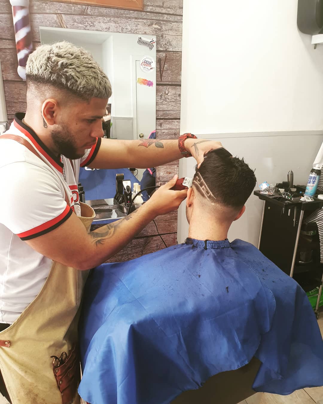 Historia Ropero Barber Shop: Un nuevo impulso - escena 2